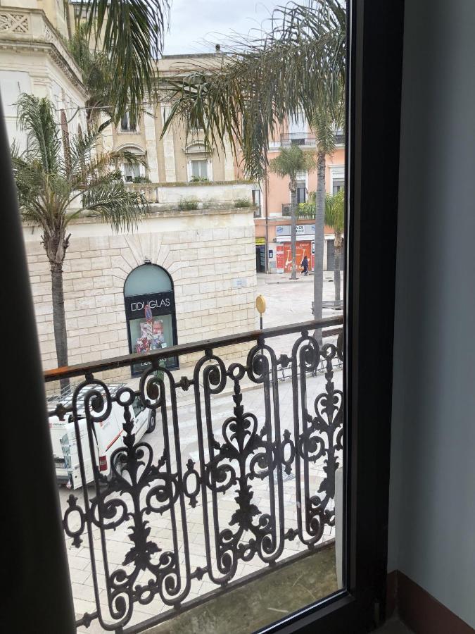 Palazzo Sul Corso-Charming Appartaments Brindisi Luaran gambar