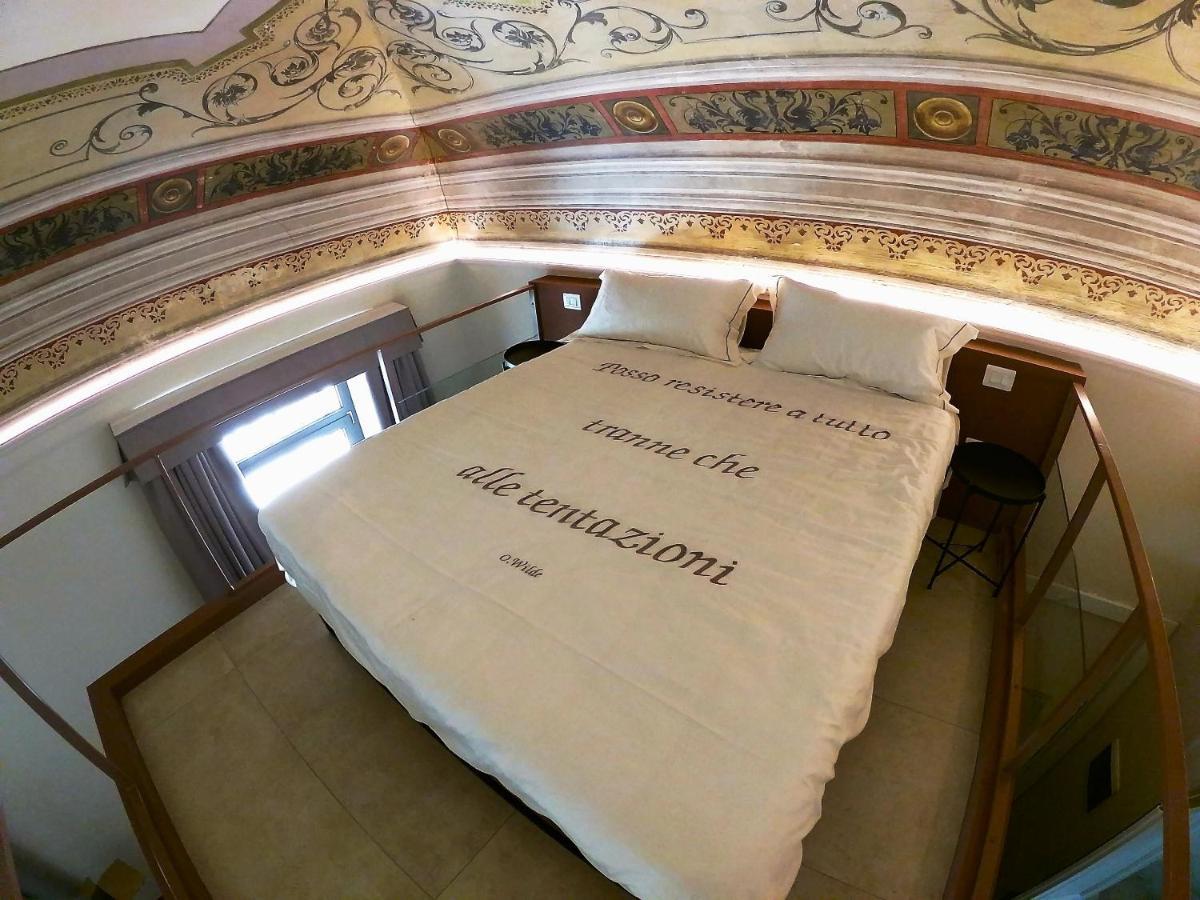 Palazzo Sul Corso-Charming Appartaments Brindisi Luaran gambar
