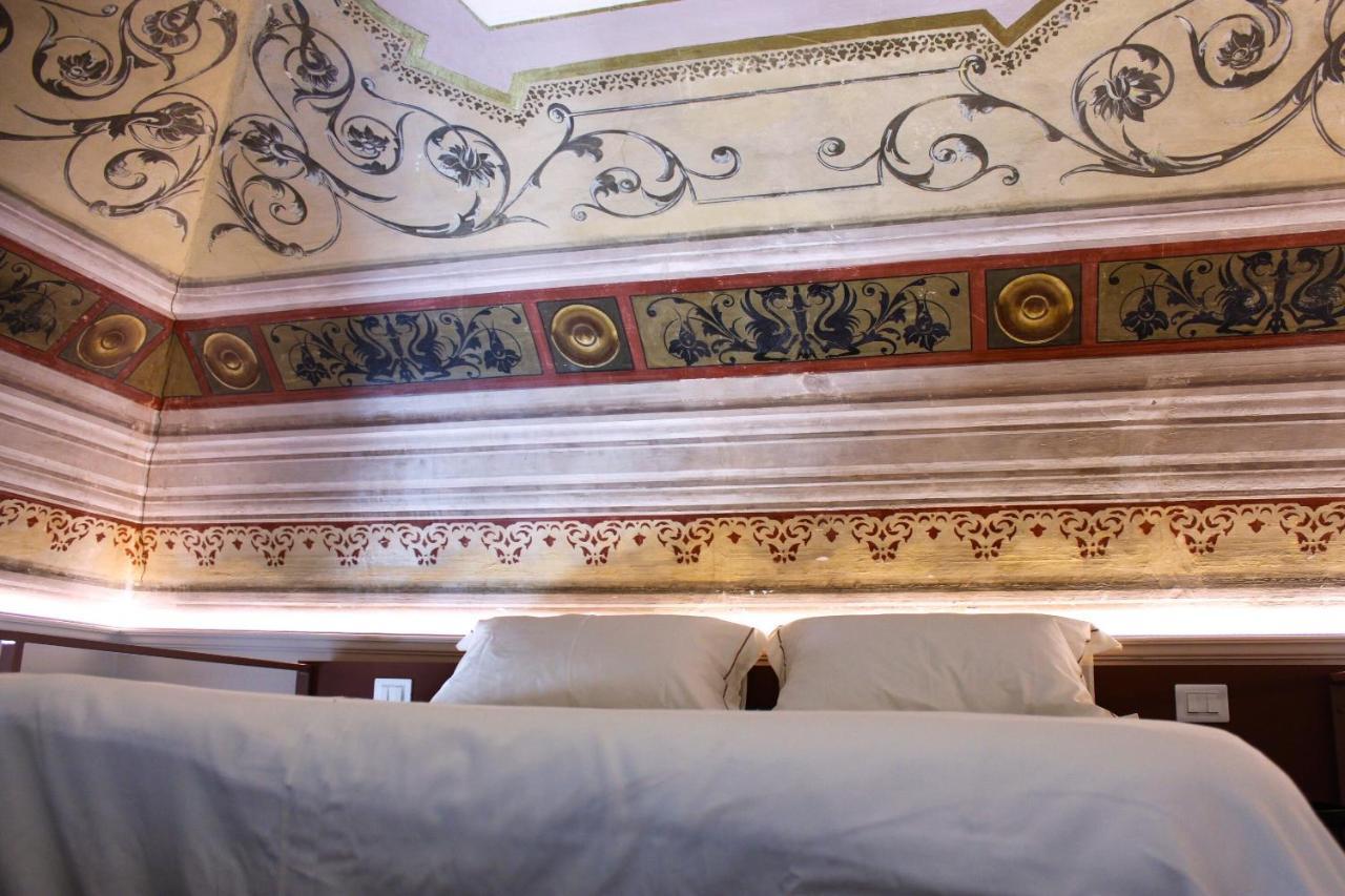 Palazzo Sul Corso-Charming Appartaments Brindisi Luaran gambar